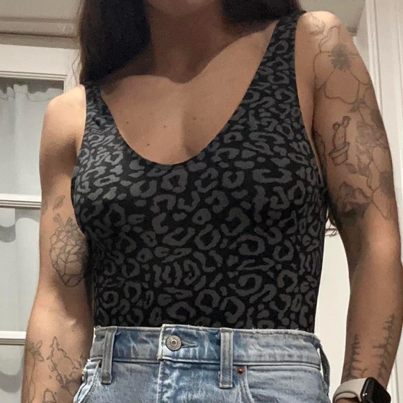 Topshop Leopard body suit with open back - Picture 2 of 8